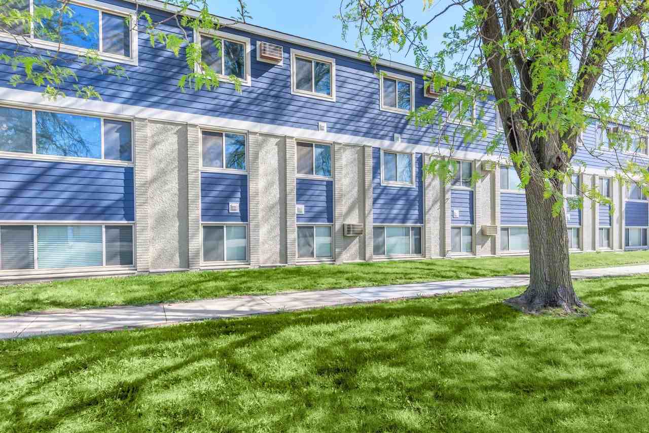 Meadow Park Apartments - Photo 5 of 50