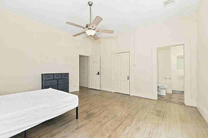 W Gandy St - Photo 7 of 8