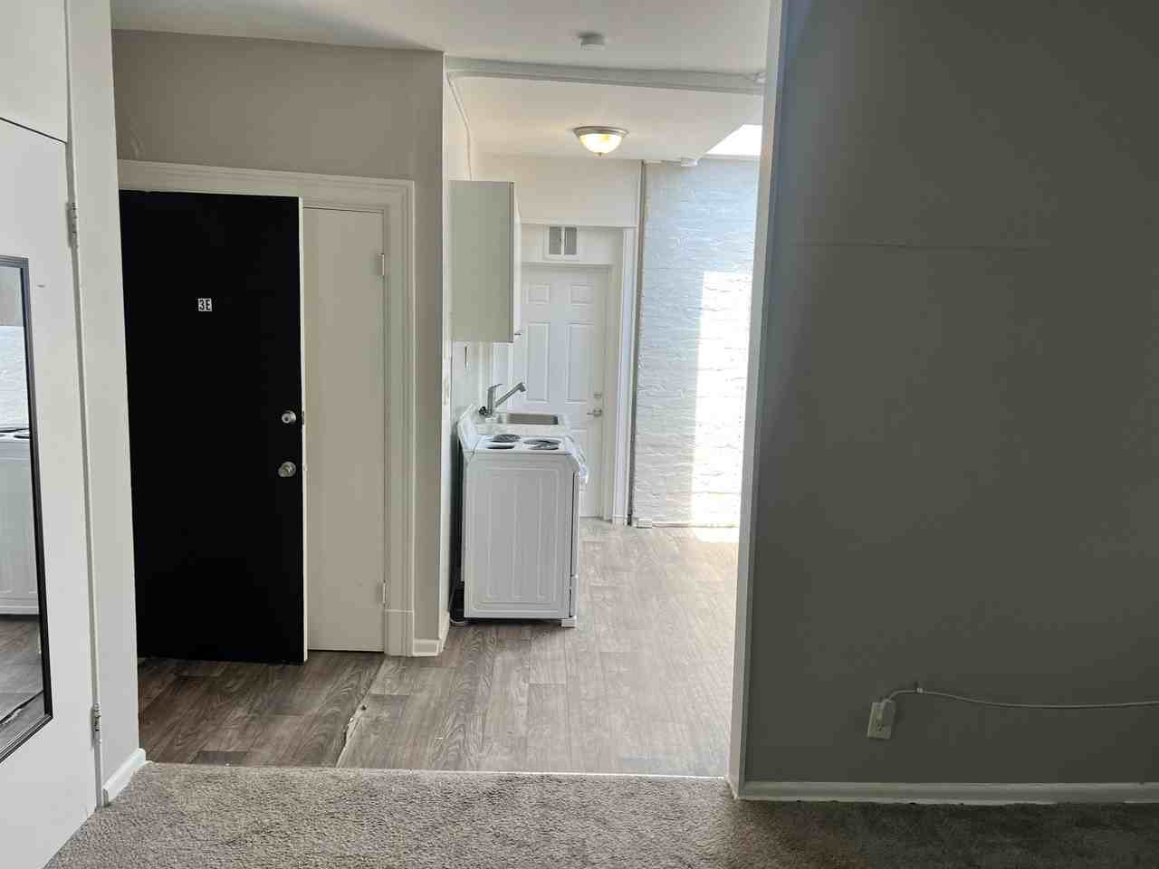 322-24 Newstead Avenue - Photo 6 of 12