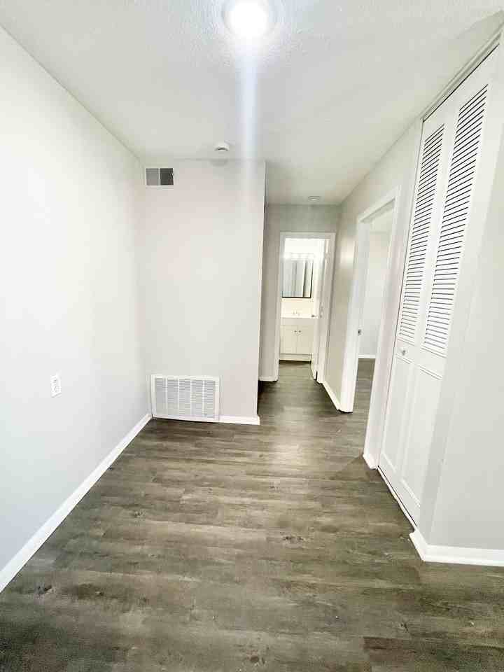 1741 Shawnee Drive - Photo 3 of 5