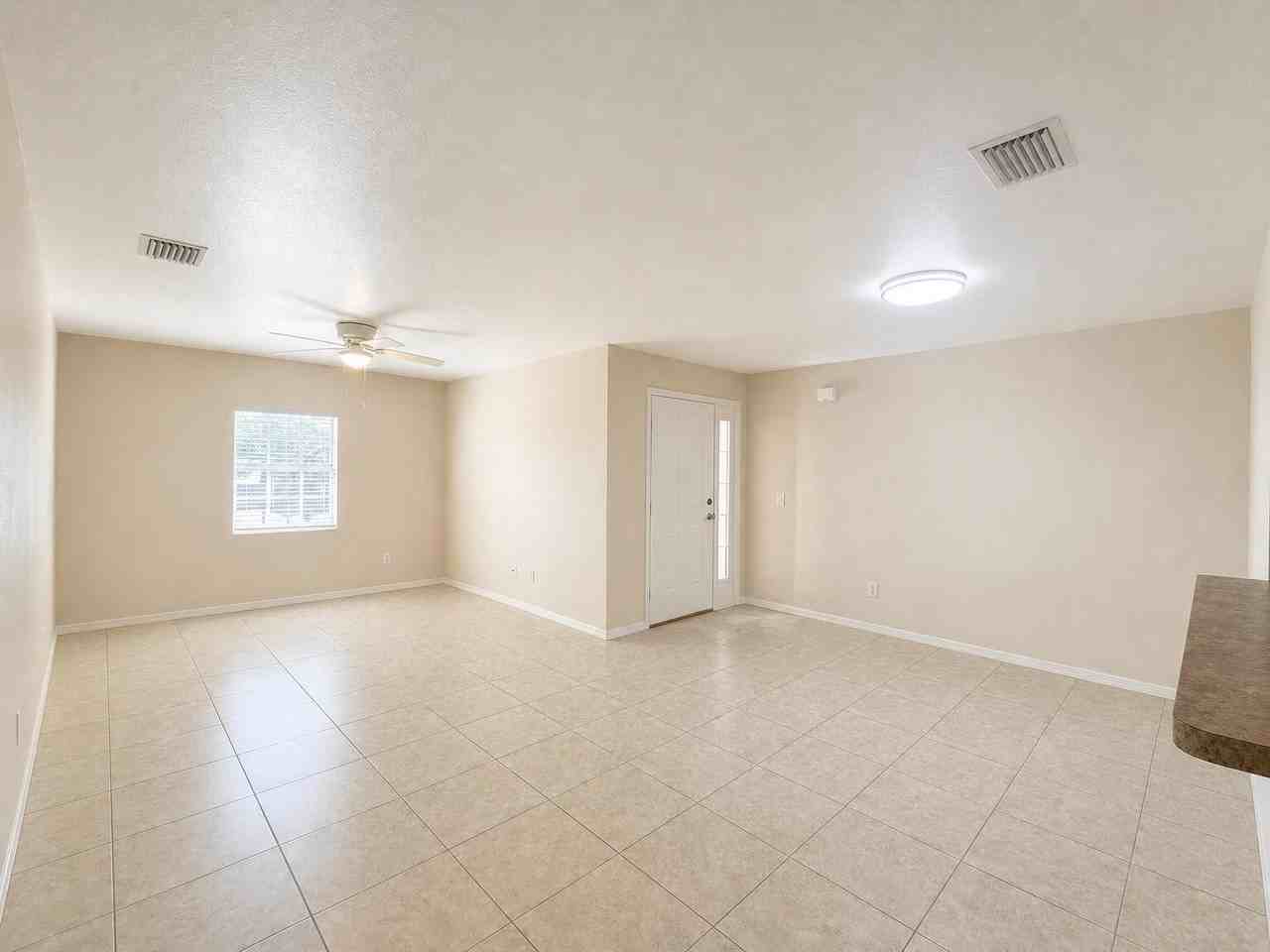 26201 Explorer Road - Unit 6 - Photo 2 of 12