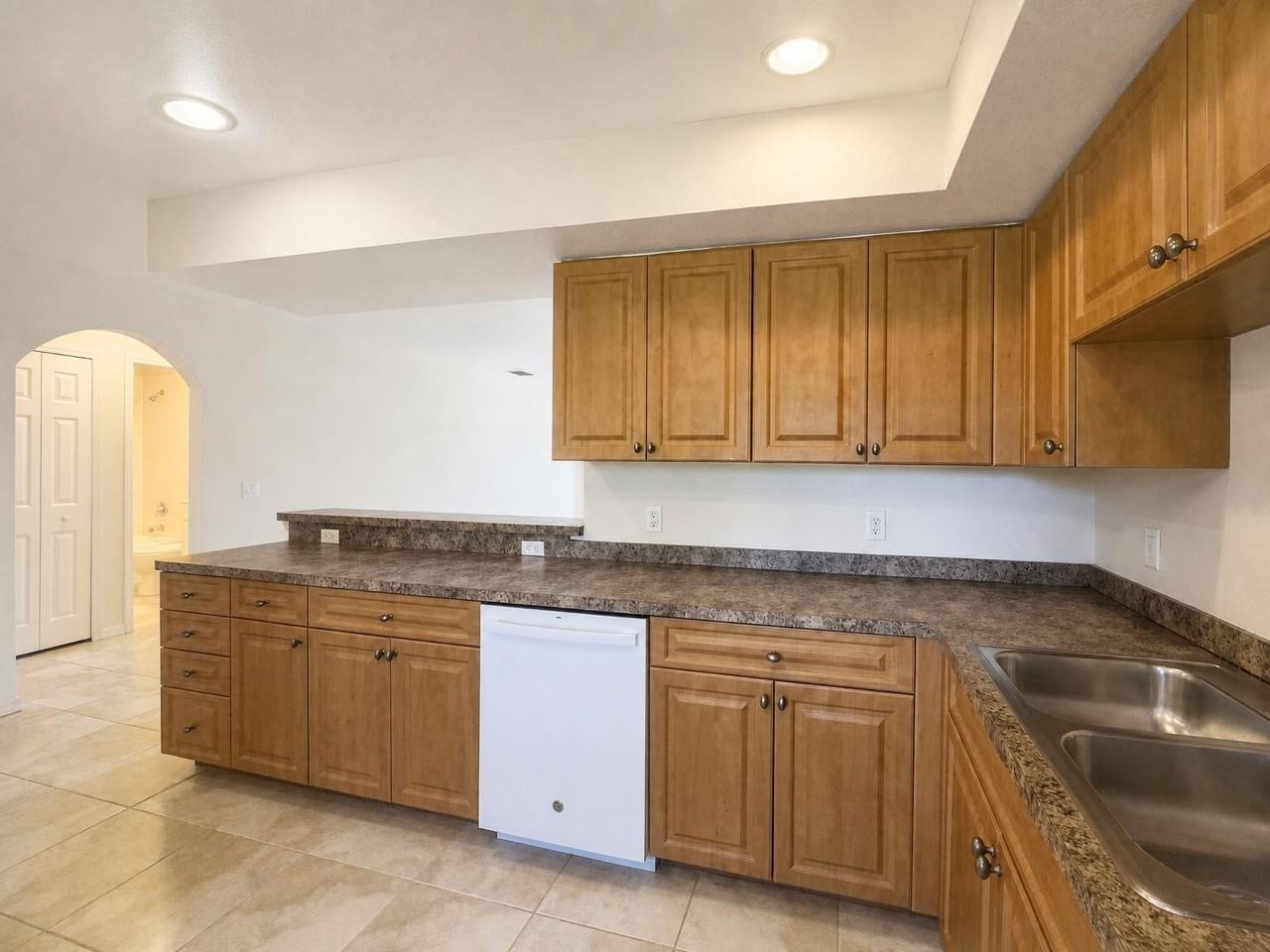 26201 Explorer Road - Unit 6 - Photo 6 of 12