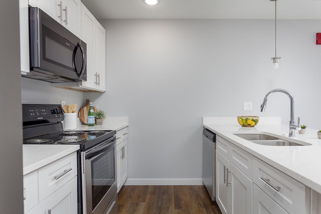 Parkview-782 Worth Boulevard - Photo 7 of 50