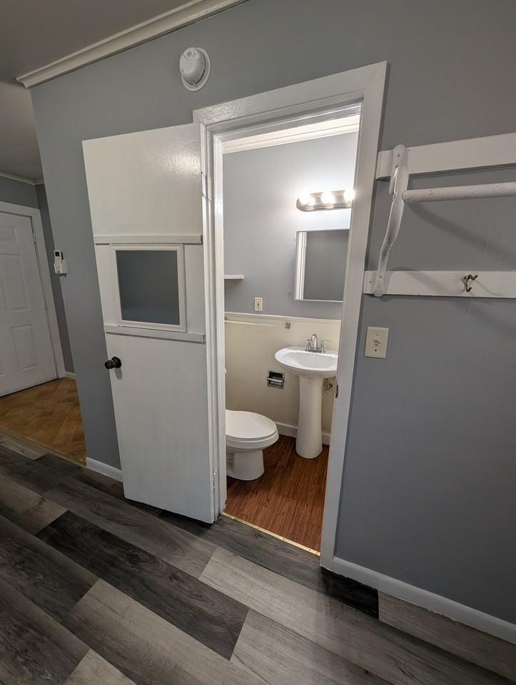4725 SW Topeka Boulevard - Photo 2 of 12