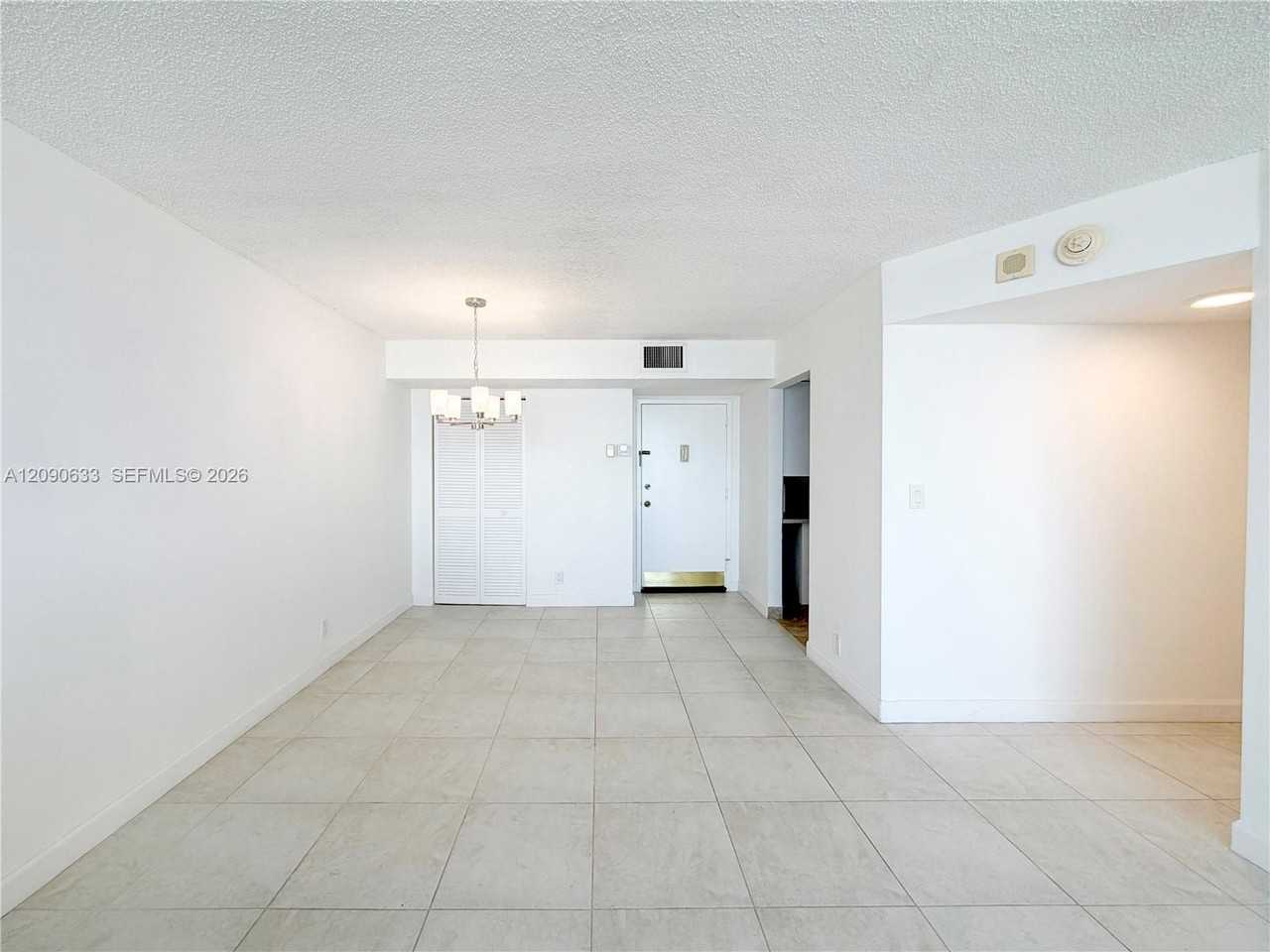 3050 Ne 16th Ave #3050-1 - Photo 2 of 8