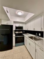 featured image of 2101 Ne 51st St