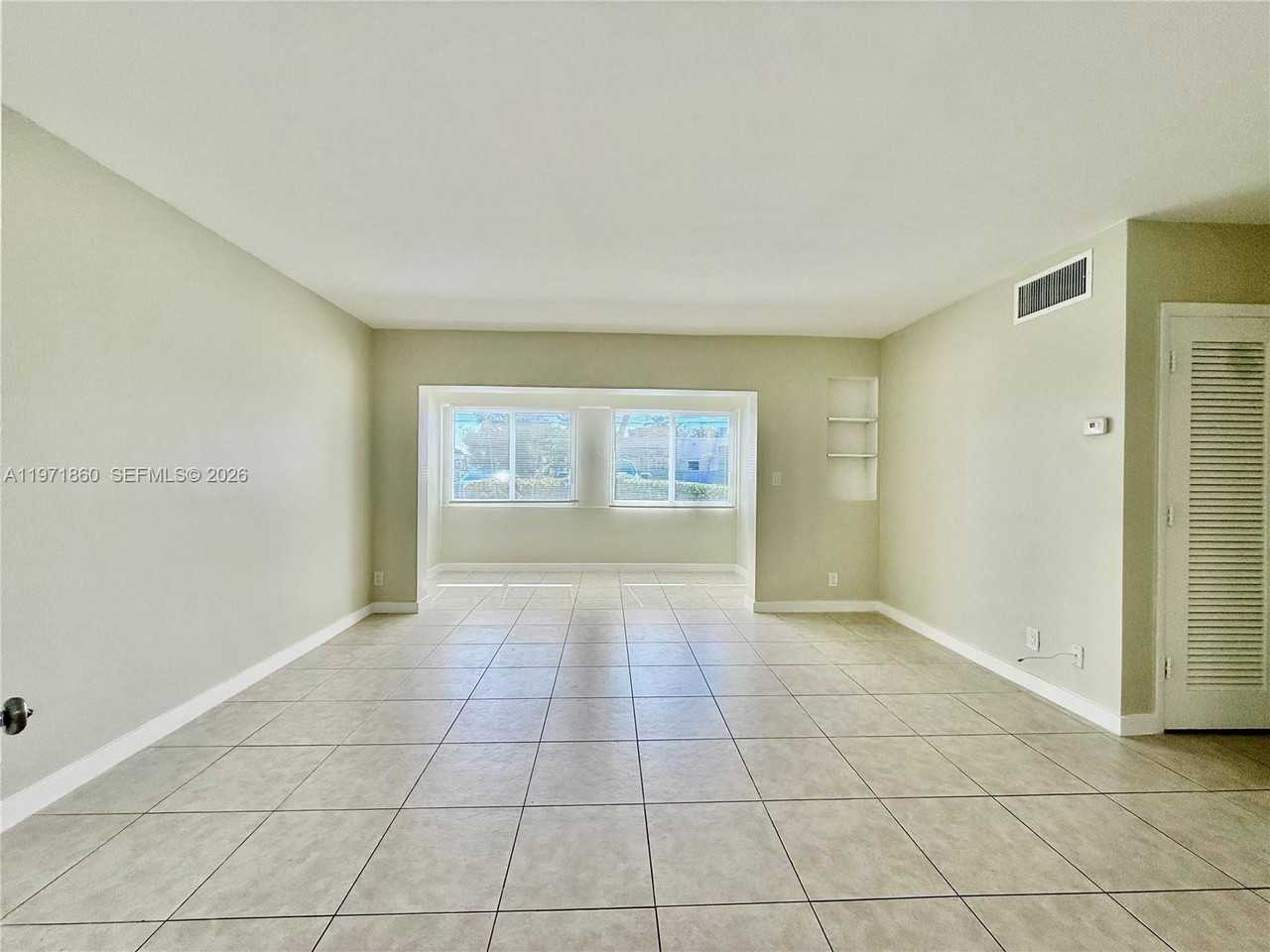 2101 Ne 51st St #2101-1 - Photo 2 of 7