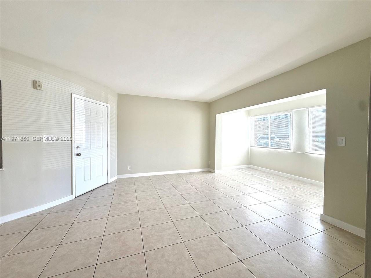 2101 Ne 51st St #2101-1 - Photo 4 of 7