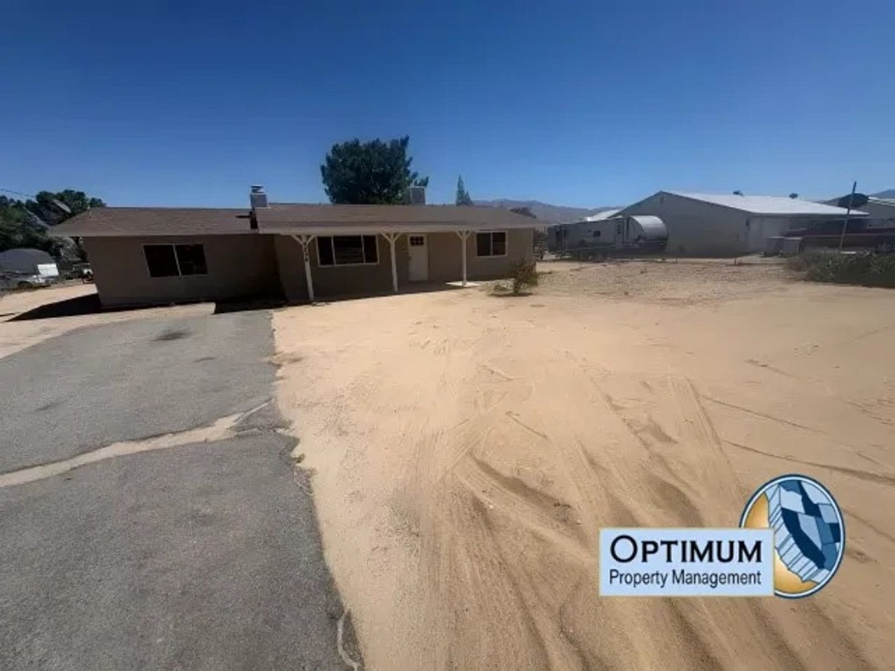 9295 Verdugo Ave - Photo 3 of 27