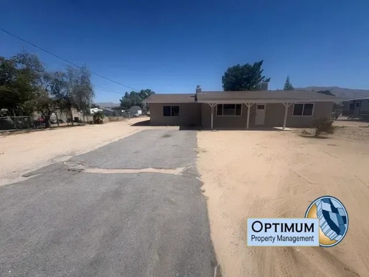 9295 Verdugo Ave - Photo 4 of 27