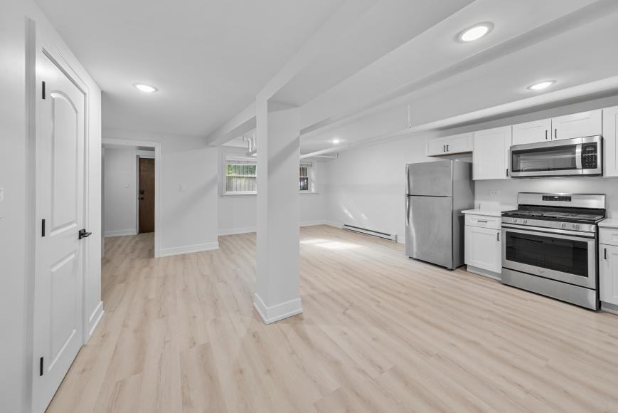 5627 N Wayne Ave - Photo 3 of 10