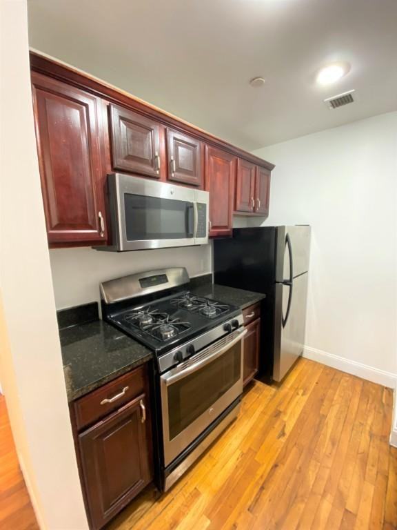 55 Skillman Ave