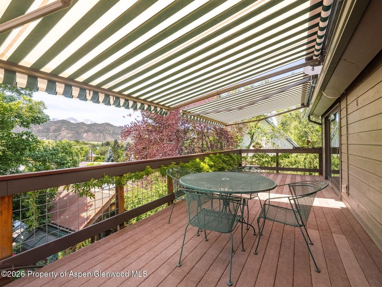 216 E Homestead Dr - Photo 6 of 20