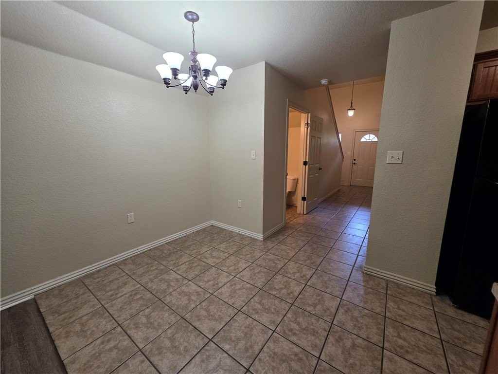3586 W Chevaux Dr - Photo 4 of 18