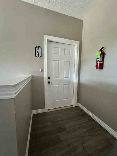 305 N 13th St #201 - Photo 4 of 24