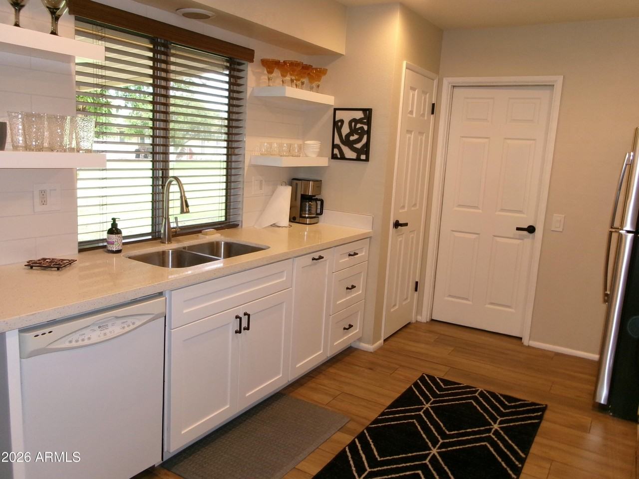 11029 W Caron Dr - Photo 3 of 45