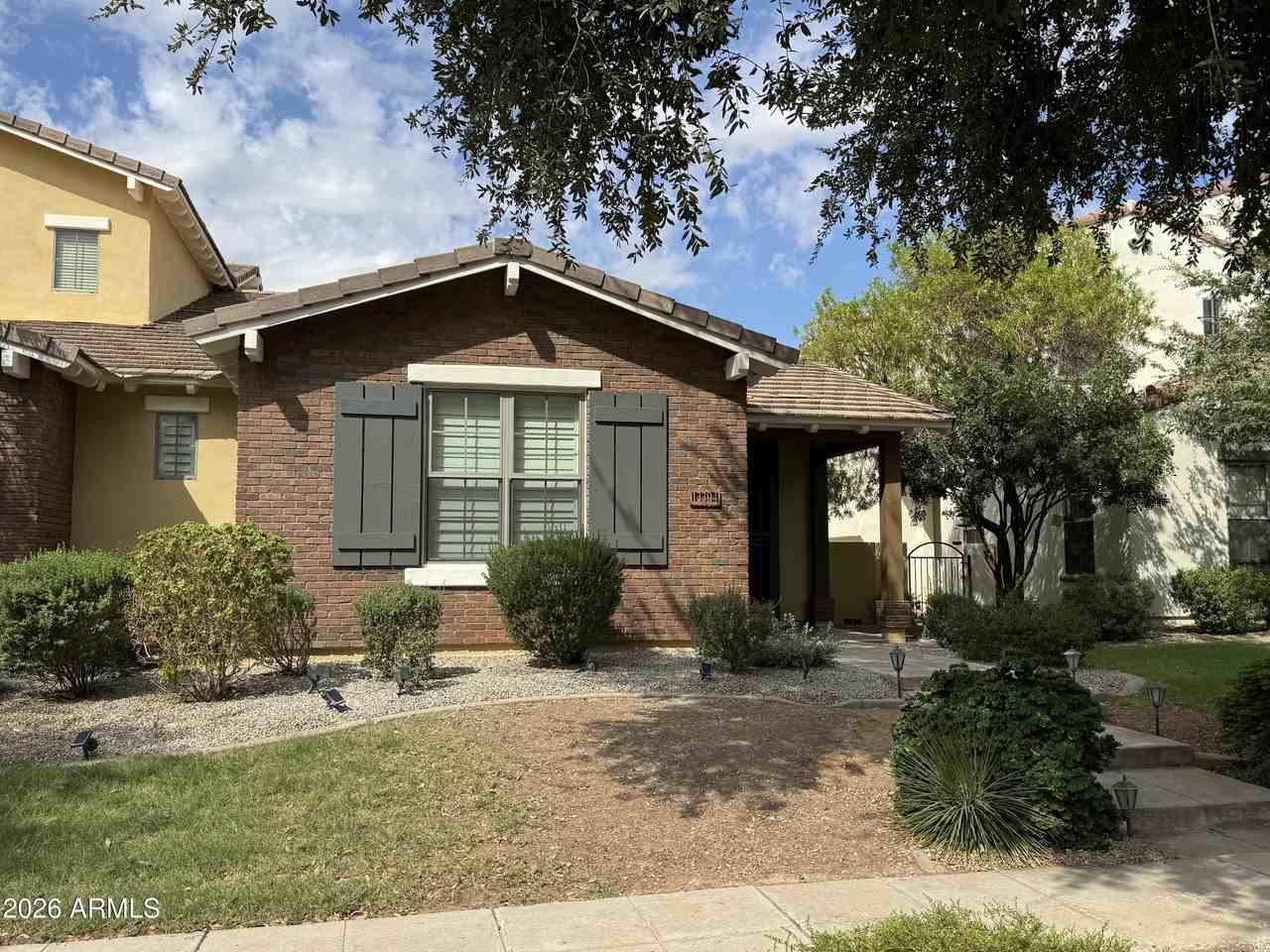 13394 N 151st Dr - Photo 3 of 19