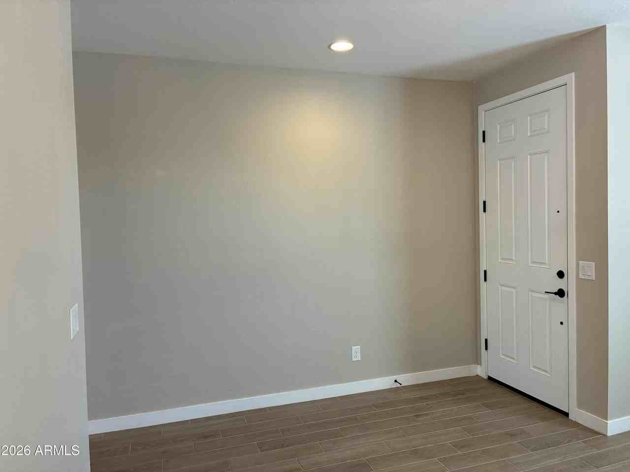 17296 W Valentine St - Photo 6 of 38