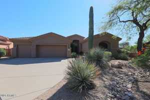 featured image of 8261 E Tailspin Ln