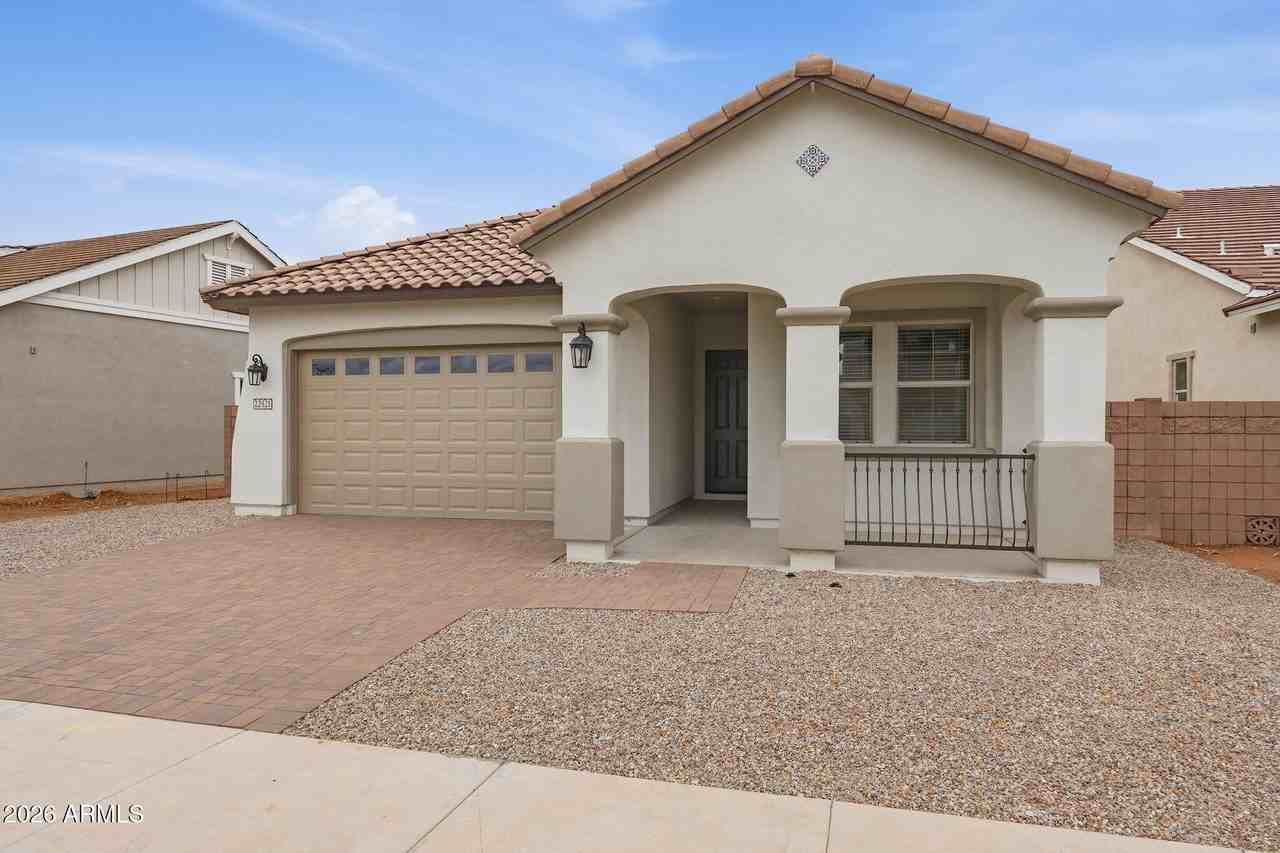 22521 E Cattle Dr - Photo 3 of 31