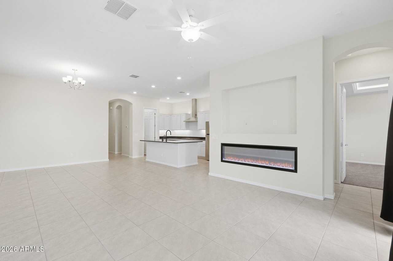 22521 E Cattle Dr - Photo 6 of 31