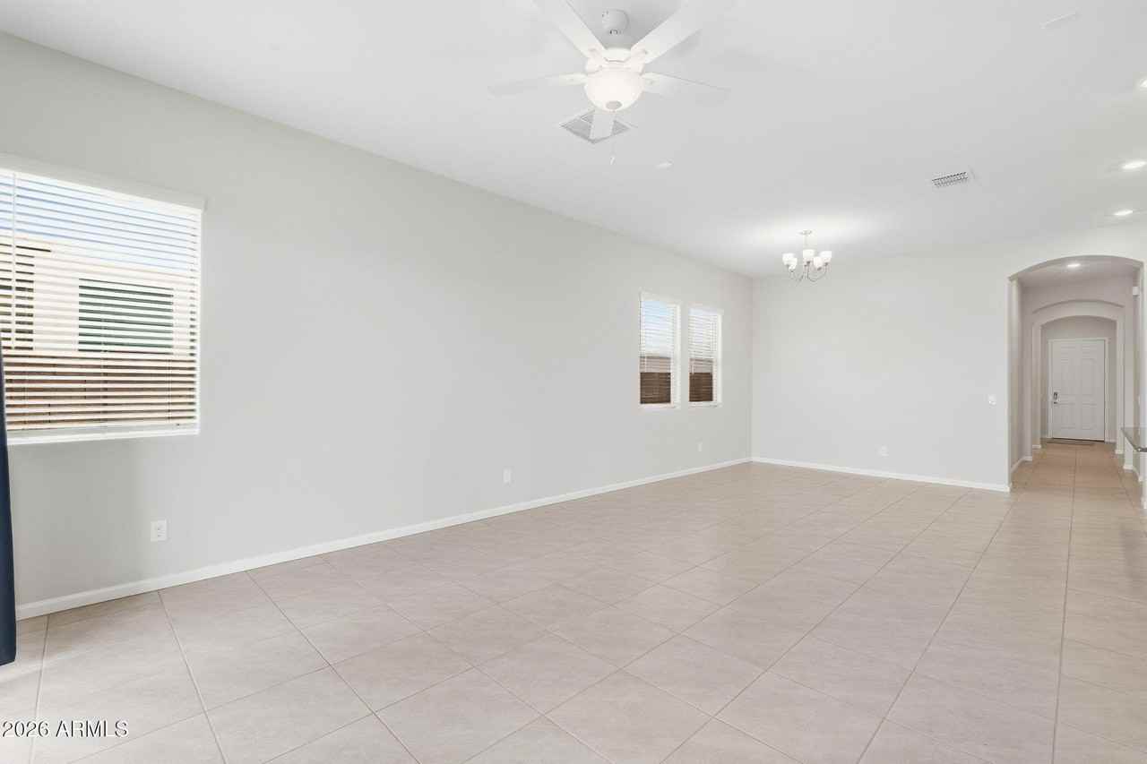22521 E Cattle Dr - Photo 7 of 31