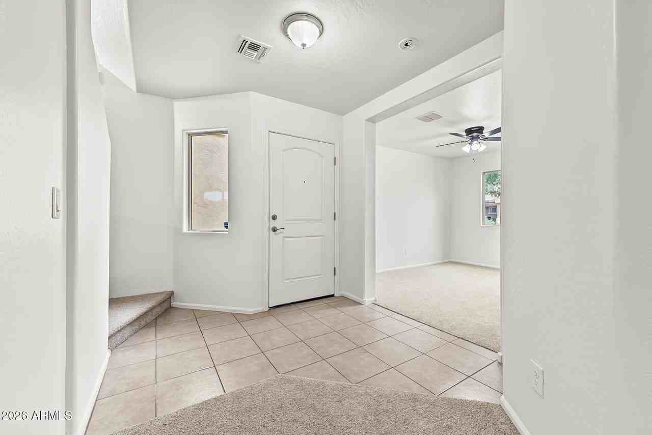 6135 E Paradise Ln - Photo 5 of 43
