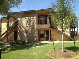 715 Wellesley Ct #B - Photo 1 of 1