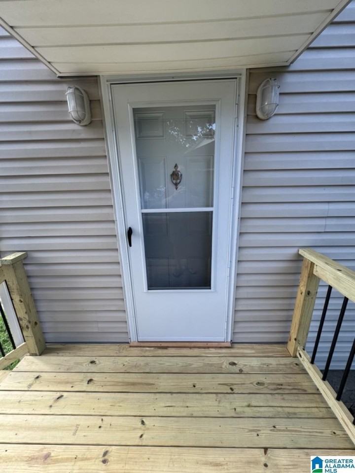 4227 Massachusetts Ave N - Photo 2 of 25
