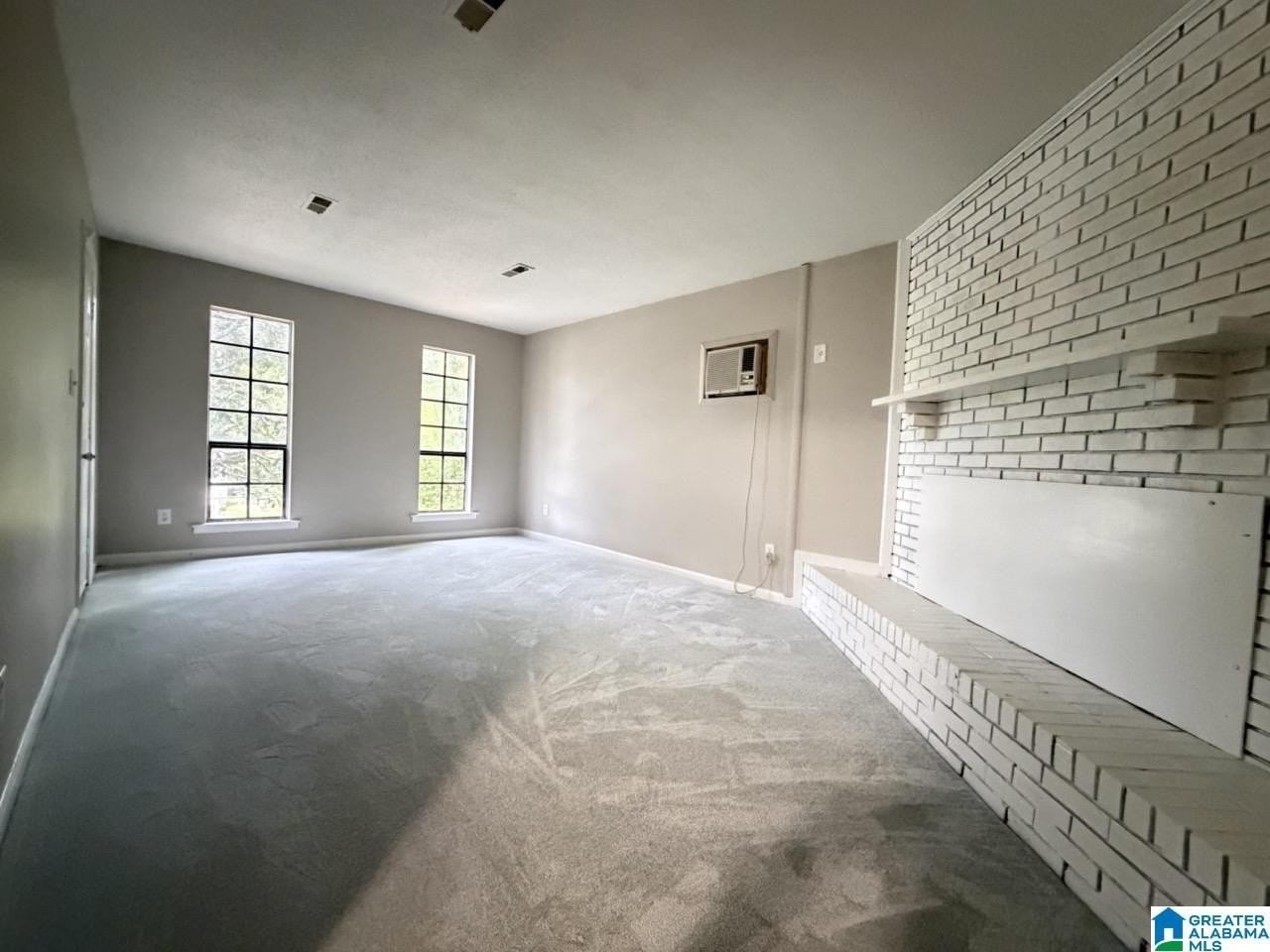 8144 Rugby Ave - Photo 3 of 12