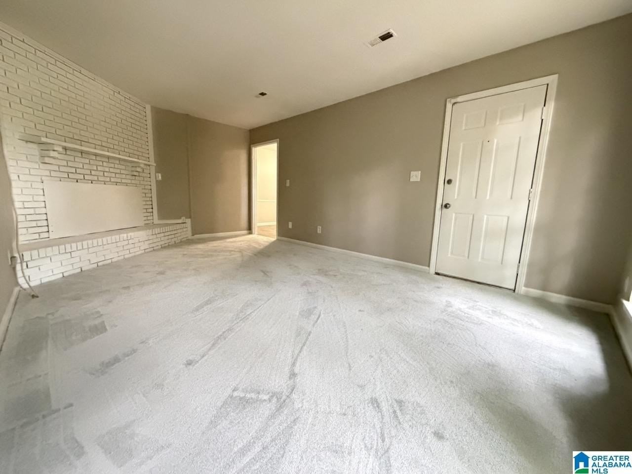 8144 Rugby Ave - Photo 4 of 12