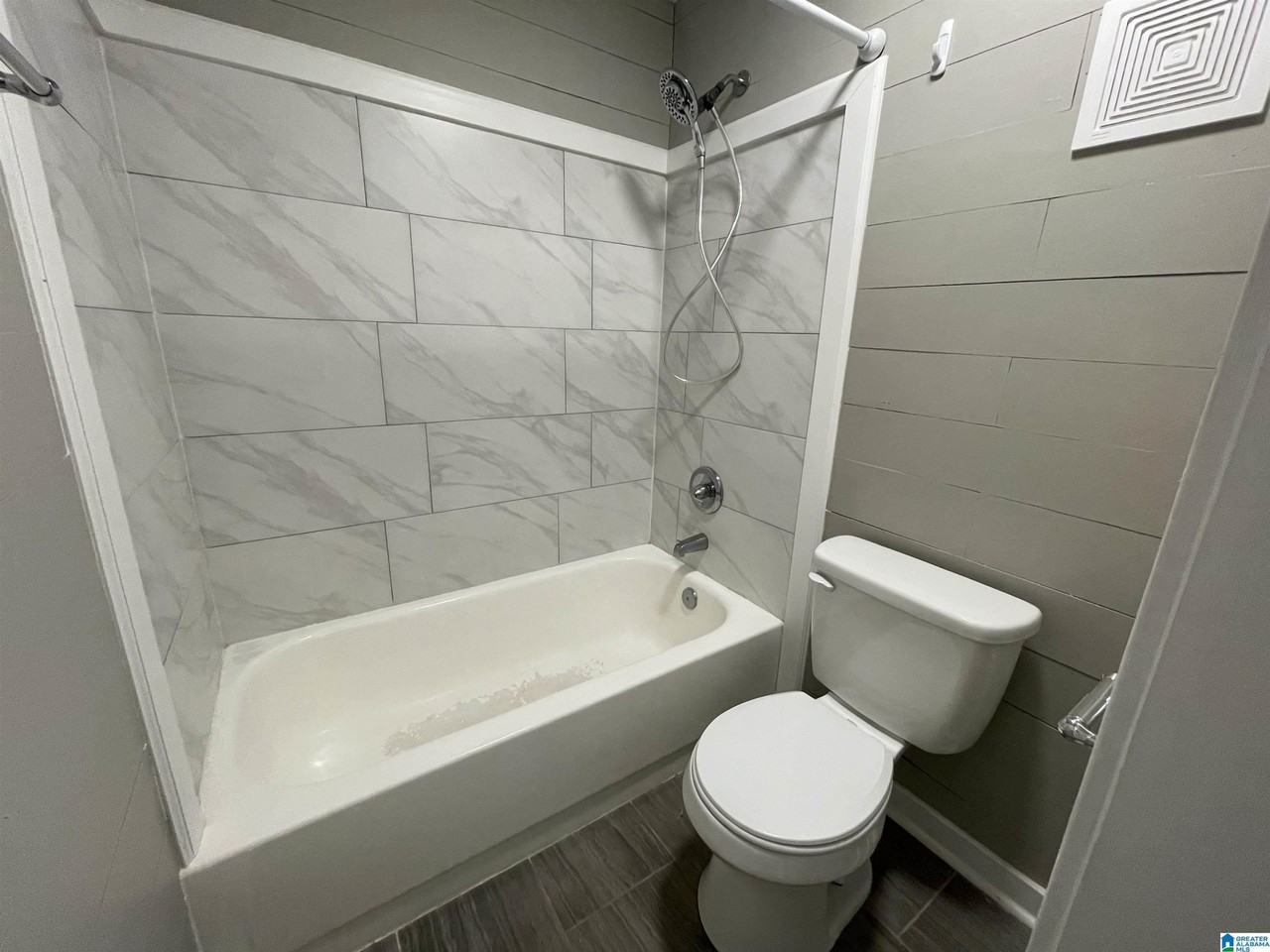 408 Skyview Dr #B - Photo 5 of 9