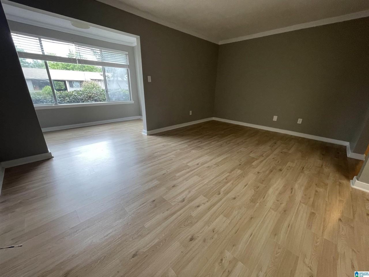 408 Skyview Dr #B - Photo 6 of 9