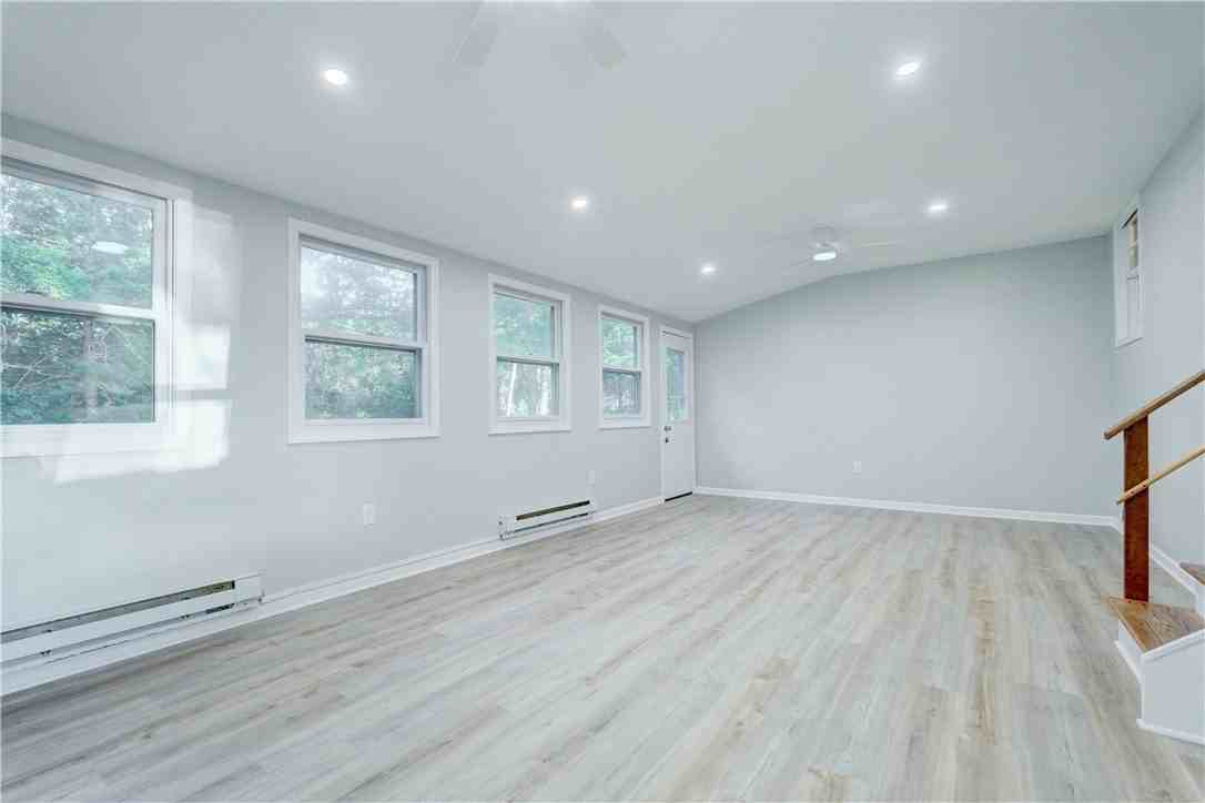 146 Prospect St - Photo 6 of 40