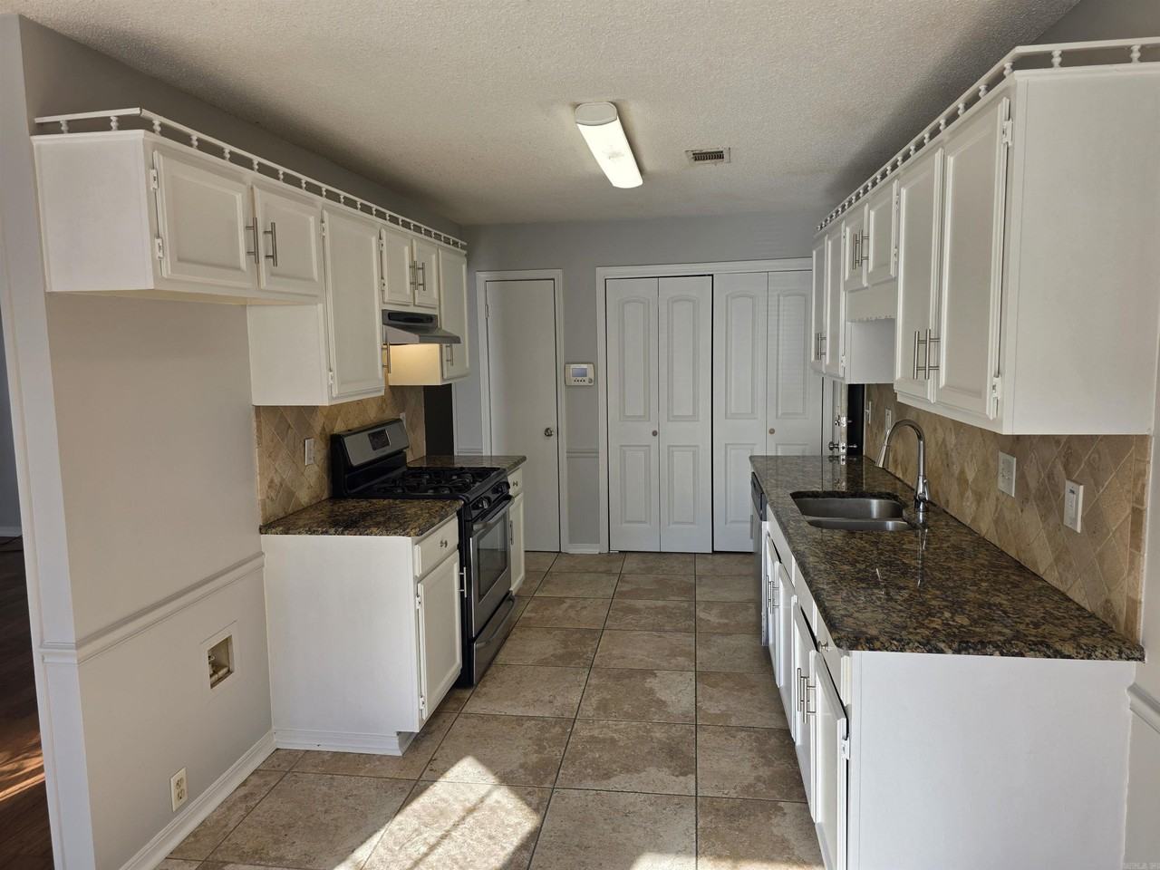 52 Pinedale Cir - Photo 6 of 21