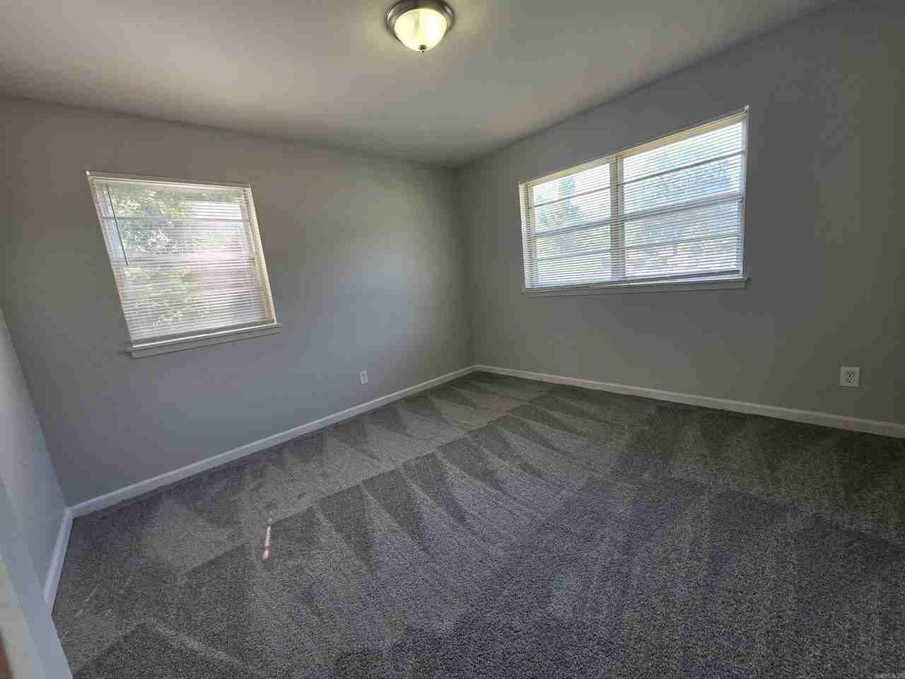 13 Rocco Dr - Photo 7 of 17