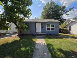 featured image of 1819 Moss St
