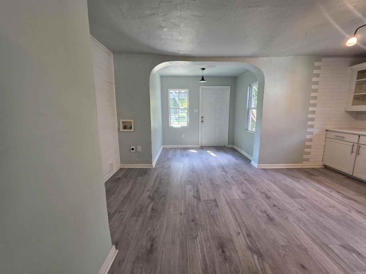 1819 Moss St - Photo 7 of 20