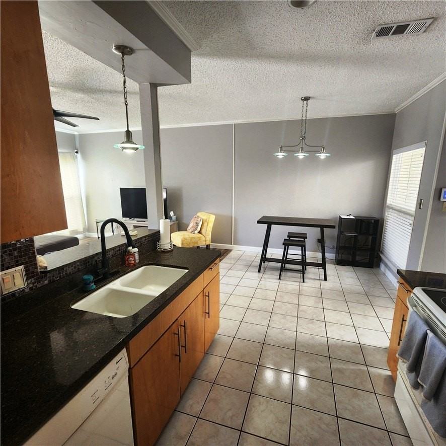 3025 Quail Springs Rd #B10 - Photo 4 of 18