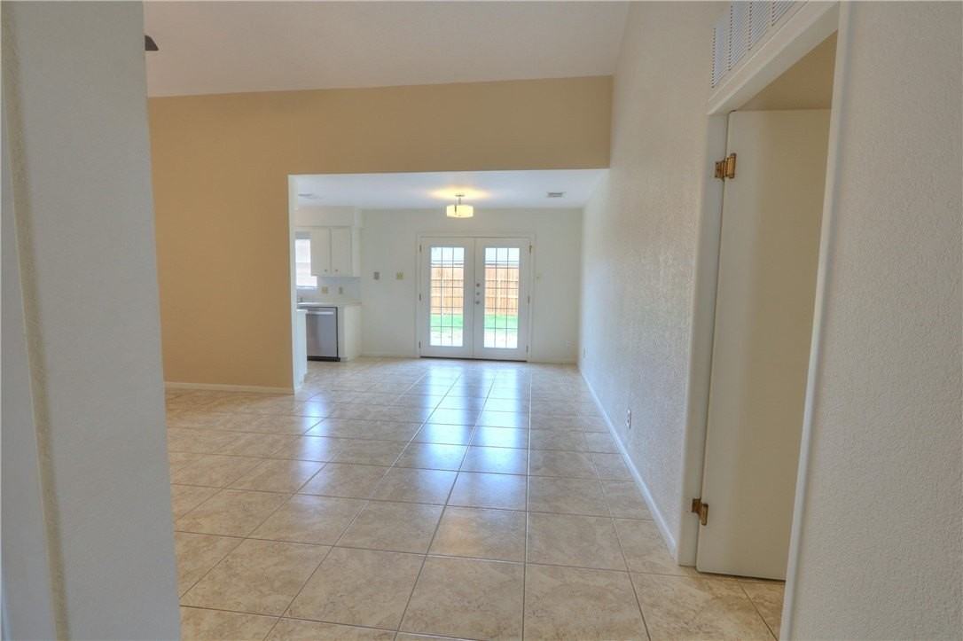 7314 Montreal Cir - Photo 3 of 25
