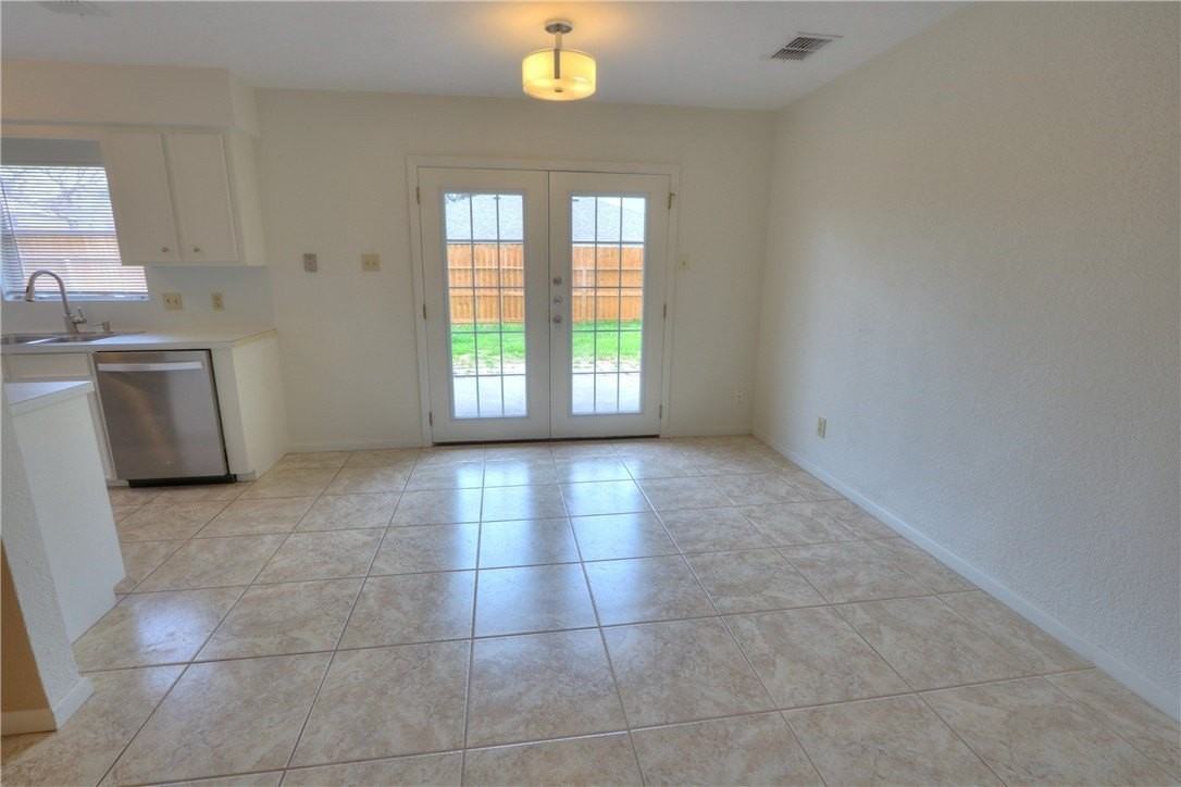 7314 Montreal Cir - Photo 7 of 25