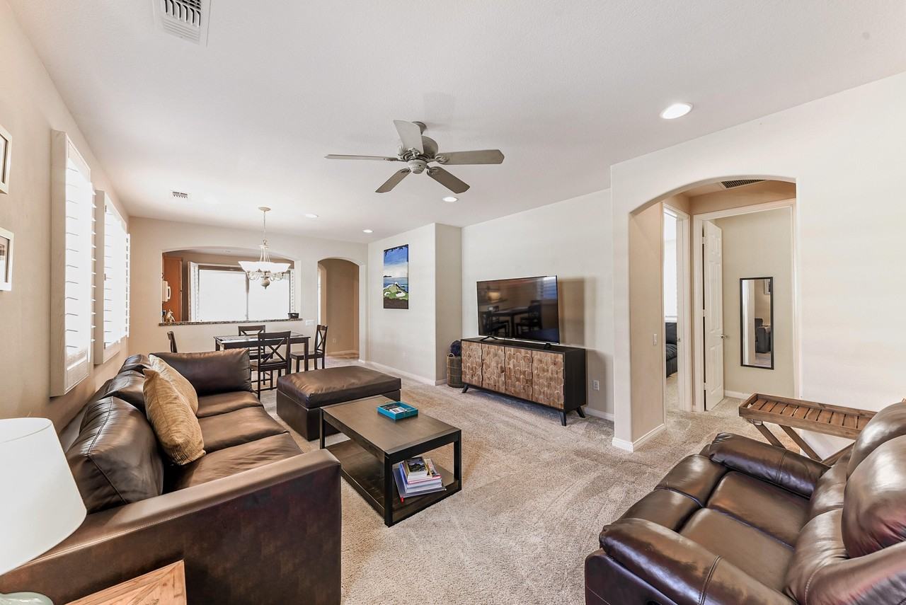80528 Avenida Camarillo - Photo 2 of 35