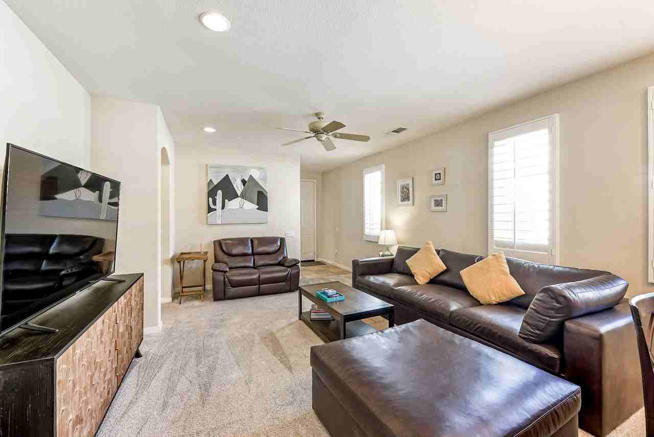 80528 Avenida Camarillo - Photo 5 of 35