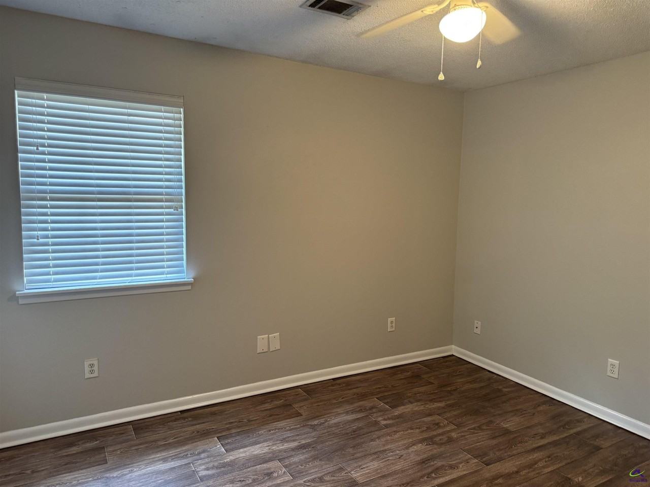 620 Gawin Dr - Photo 6 of 12