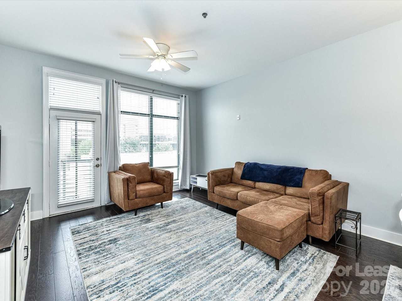 115 E Park Ave #305 - Photo 4 of 27