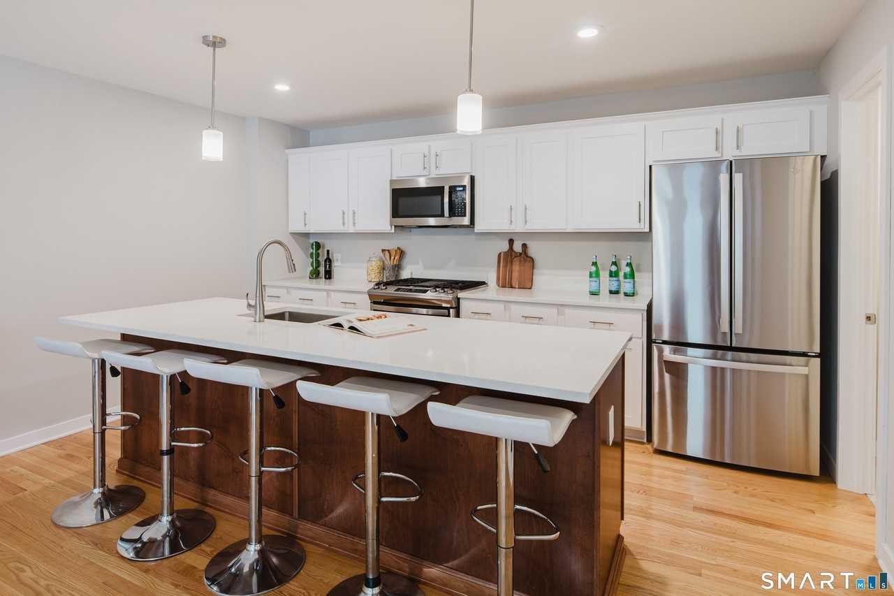 1385 Washington Blvd #1 - Photo 7 of 29