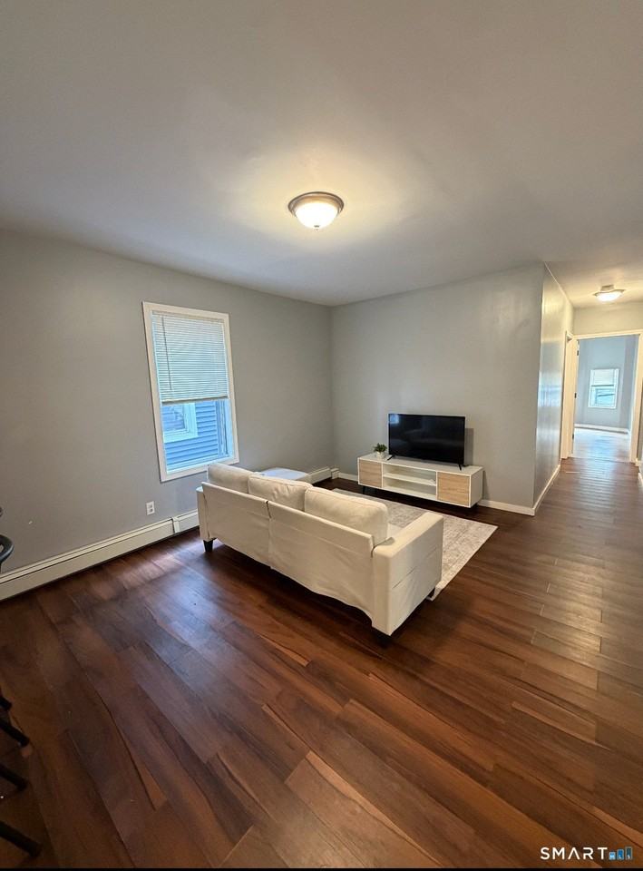 589 Winchester Ave #2 - Photo 2 of 9