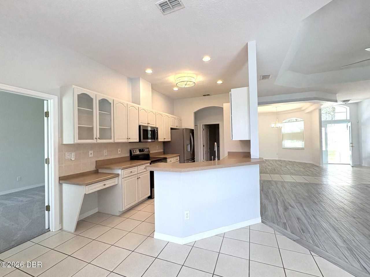 1110 Crystal Creek Dr - Photo 6 of 28