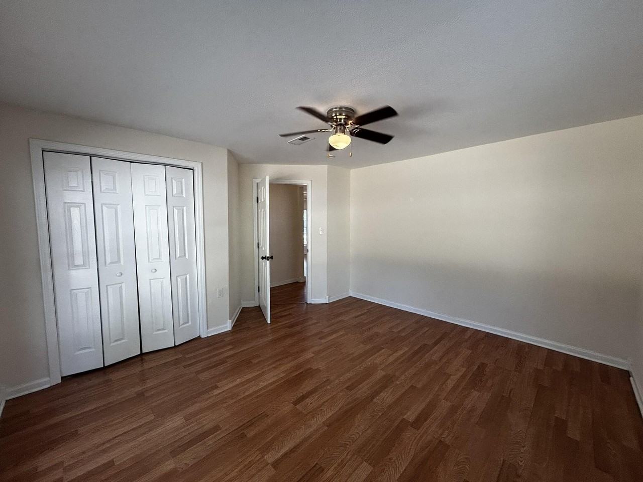 1063 N Wilson Street - Photo 5 of 12
