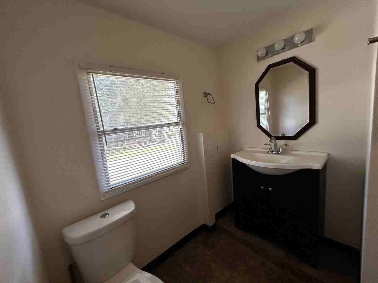 1063 N Wilson Street - Photo 6 of 12